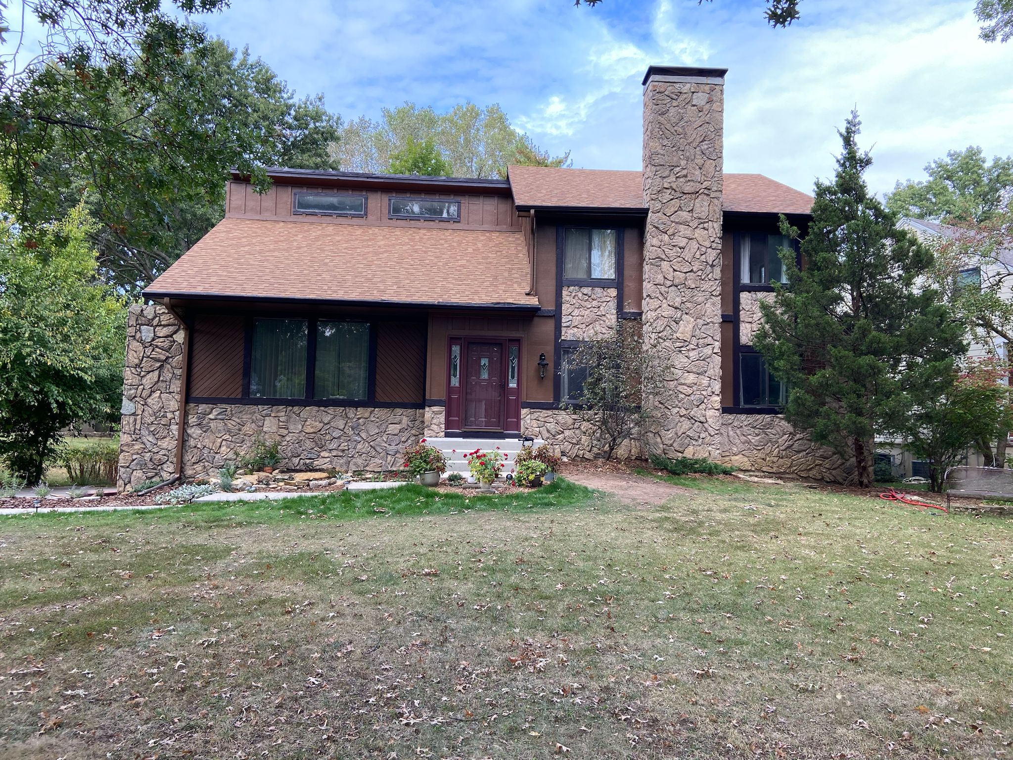 Choosing Exterior Paint for Kansas City's Extreme Humidity and Freezing Winters